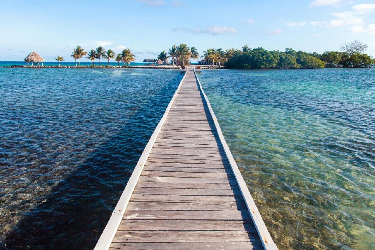 Royal Belize Hotel Thatch Caye ภายนอก รูปภาพ