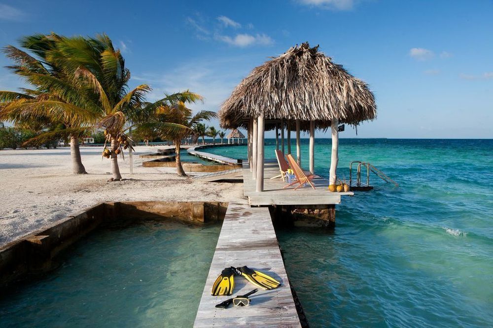 Royal Belize Hotel Thatch Caye ภายนอก รูปภาพ