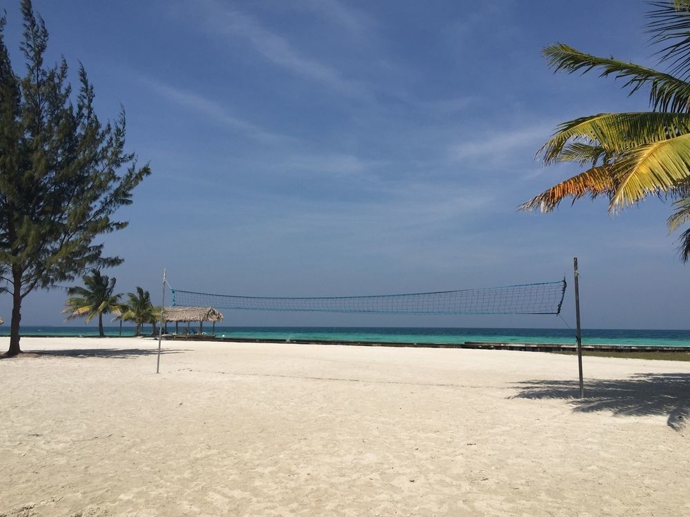 Royal Belize Hotel Thatch Caye ภายนอก รูปภาพ