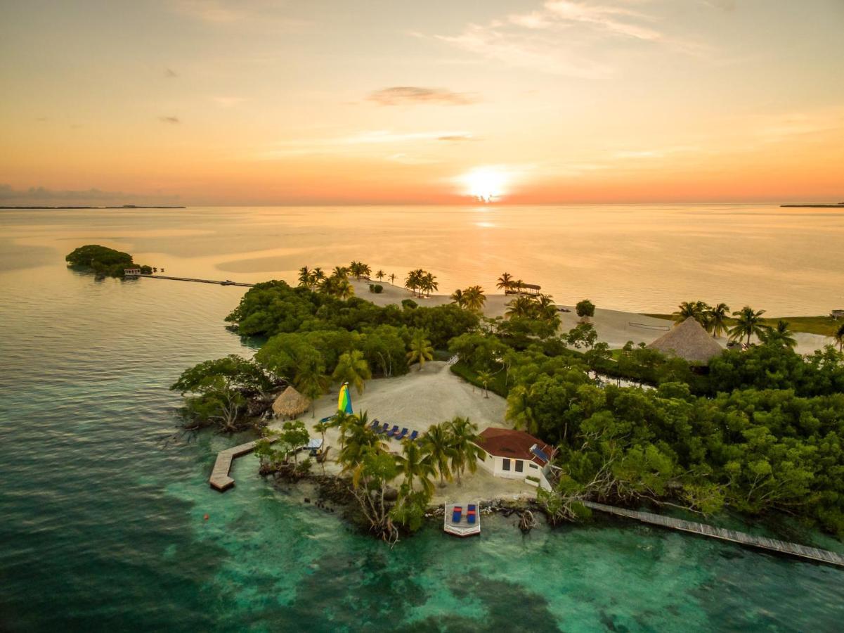 Royal Belize Hotel Thatch Caye ภายนอก รูปภาพ
